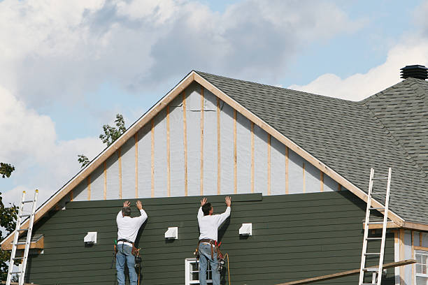 Professional Siding Contractor technician working in Seagrove, NC
